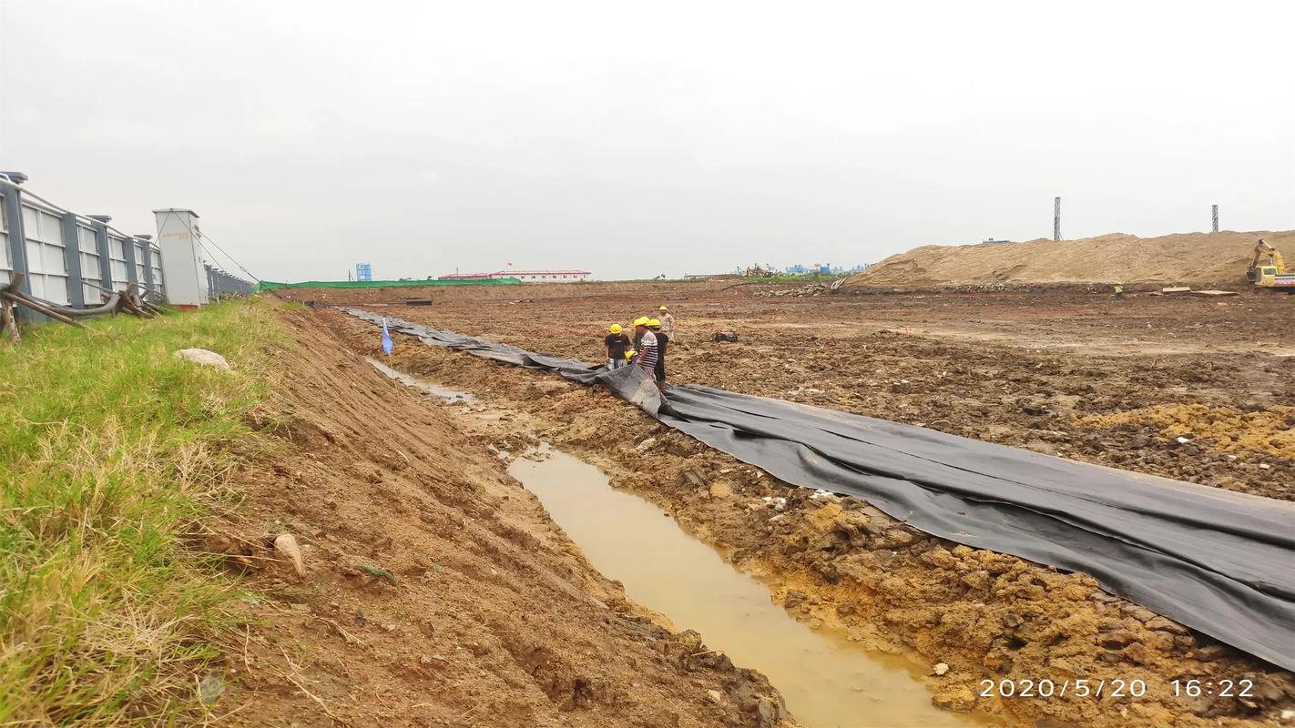 蓄水塘防渗土工膜规格型号与技术参数详解